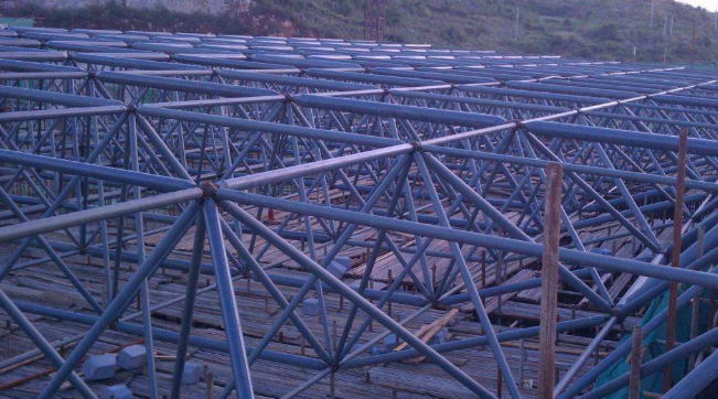 胶州概述网架加工中对钢材的质量的过细恳求